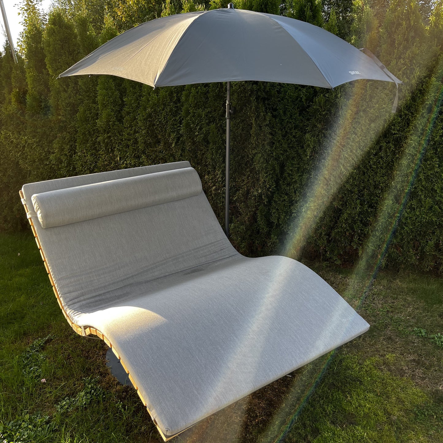 Sonnenschirm und Halter für MEBE Wave Lounge